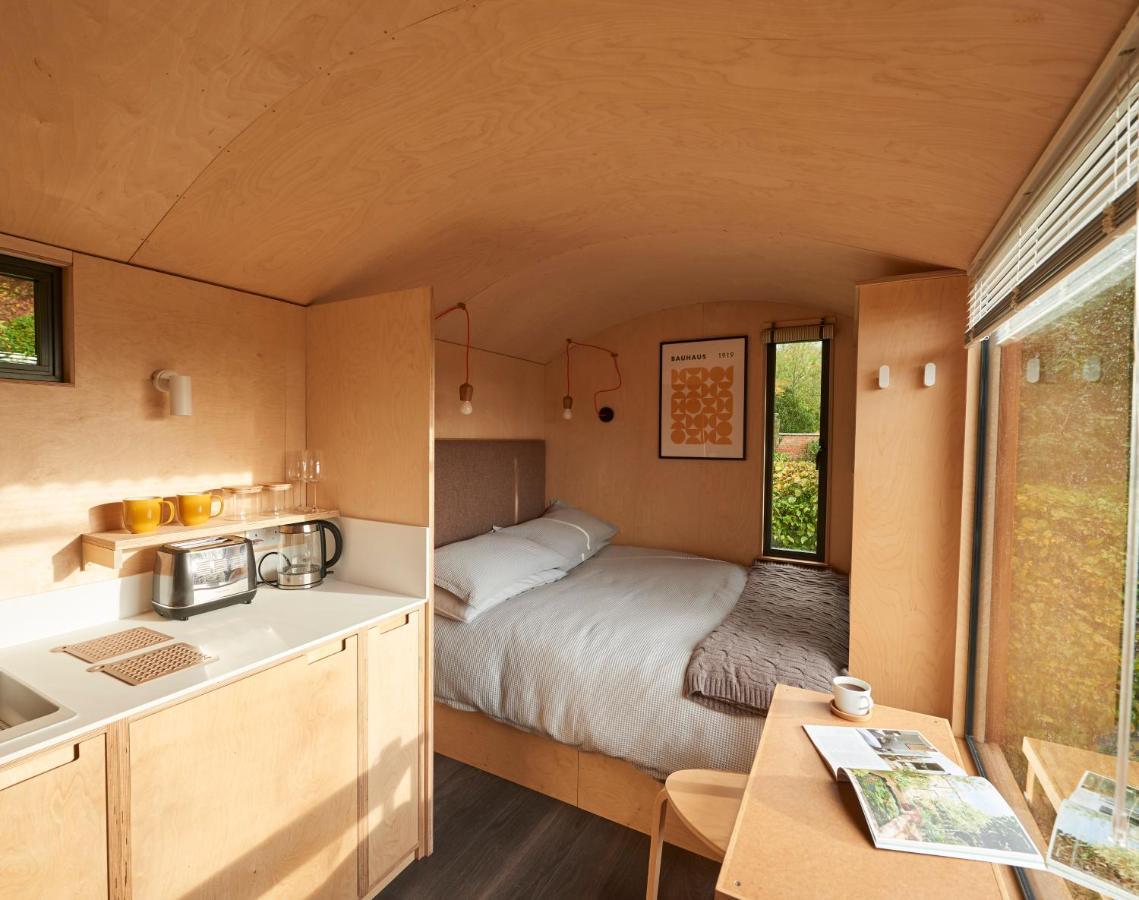 Hut64 Vila Alderbury Exterior foto